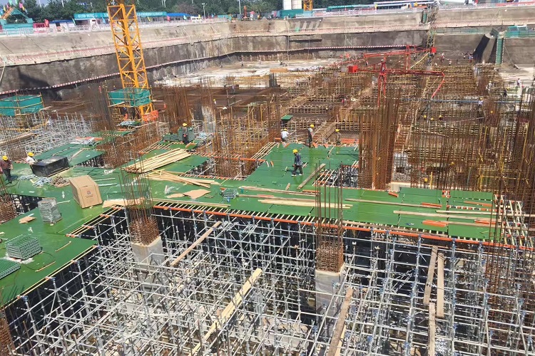 塑面建筑模板：提升施工功率的得力助手