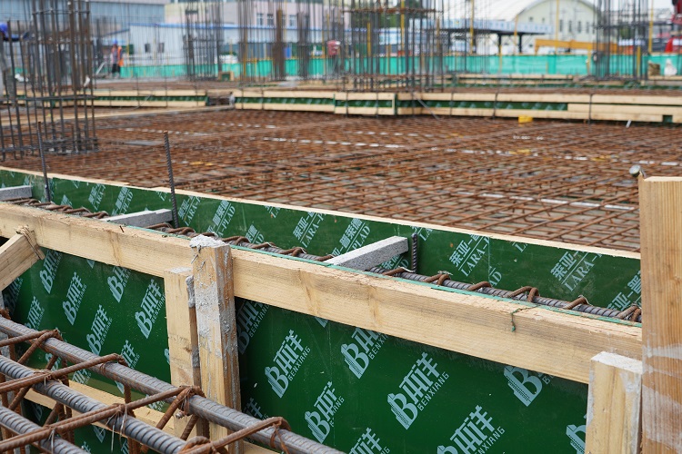 塑面/覆塑建筑模板：突破傳統(tǒng)局限，塑造高效建造新可能